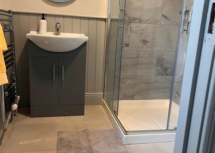 Nocleg ze śniadaniem The Road 4*